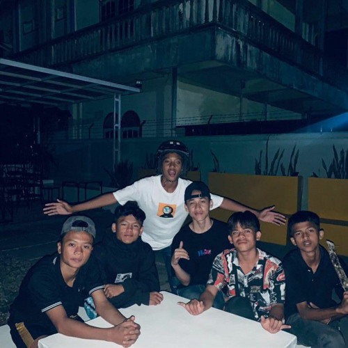 liem lon Khám Phá Thế Giới Giải Trí Trực Tuyến Đa Dạng & Hấp Dẫn